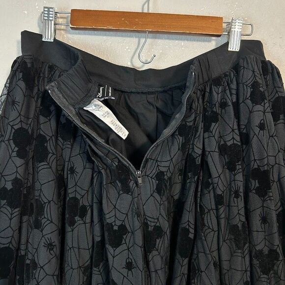 Disney Store Her Universe Black Halloween Mickey Spiderweb Skirt L Velvet - Picture 7 of 9